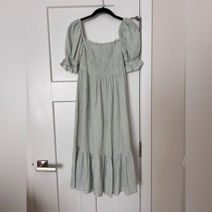 Nothing fits but smocked dress size s/m